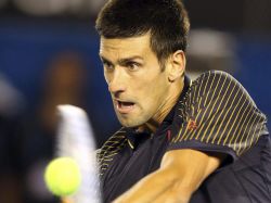 Djokovic sigue inalterable y Sharapova intratable