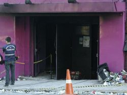 El incendio provocado por una bengala en una discoteca de Brasil despierta preocupación sobre la legislación uruguaya al respecto