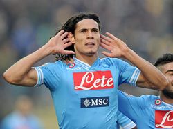 El Madrid ata a Cavani