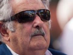 Mujica recibe este domingo a intendentes en "Anchorena III"