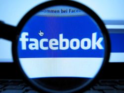 Facebook ve "imposible" borrar todo rastro personal en red