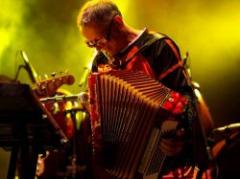 "Momentos", de Aldo Novick, se presenta este martes