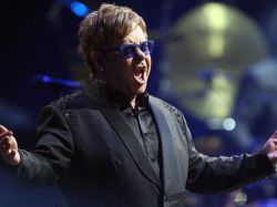 Comenzó el show de Elton John en el Parque Central