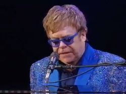 Comenzó el show de Elton John en el Parque Central