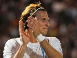 Tabárez eligió a Forlán; Cavani relegado al banco