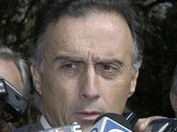 Escribanos denunciaron penalmente a Calloia