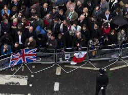 Cameron defiende solemnidad del funeral