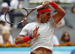 Rafael Nadal debuta con victoria ante el francés Paire