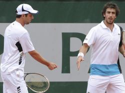 Roland Garros: Cuevas y Zeballos en cuartos de final