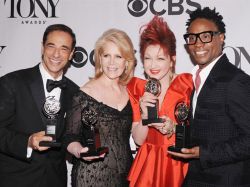 "Kinky Boots" la gran ganadora en los premios Tony