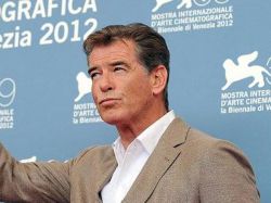 Murió la hija de Pierce Brosnan de cáncer de ovario