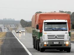 Policía Caminera pide precaución por niebla