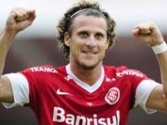 Forlán podría ir a Toronto FC, según medios de Canadá