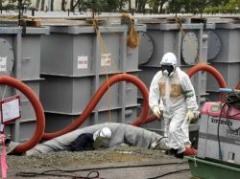 Fukushima: 300 toneladas por día de agua radiactiva al mar