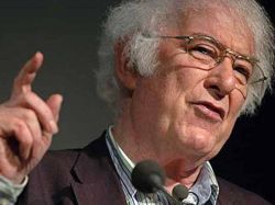 Muere poeta y premio Nobel Seamus Heaney a los 74 años