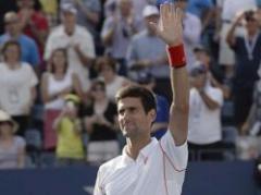 Djokovic vence a Wawrinka y espera rival para final