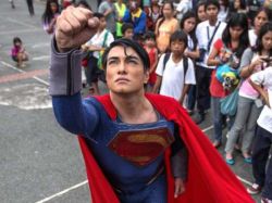 El doble de Superman existe y es un filipino de 35 años