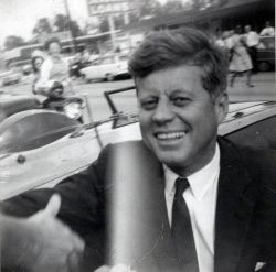 Las últimas alegrías de JFK en su día fatídico