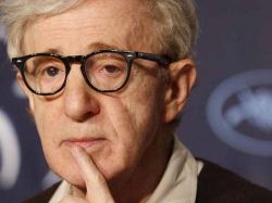 Woody Allen honrado en Globos de Oro por carrera