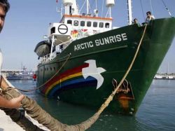 Greenpeace: protestas por detención de barco en Ártico