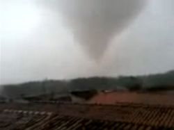 Tornado en Brasil deja dos muertos y 64 heridos