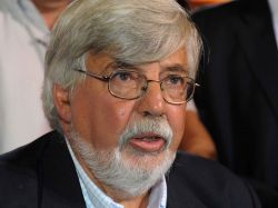 Eduardo Bonomi le respondió a Luis Mario Vitette Eduardo Bonomi le respondió a Luis Mario Vitette