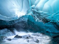 El corazón de un glaciar: frío y magia en fotos