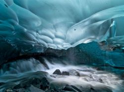 El corazón de un glaciar: frío y magia en fotos