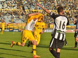 Peñarol: empate con sabor a derrota para equipo y técnico