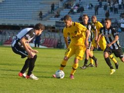 Peñarol: empate con sabor a derrota para equipo y técnico