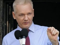 Assange descontento con película sobre WikiLeaks
