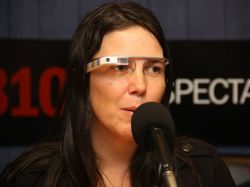 Uruguaya multada por conducir con lentes inteligentes