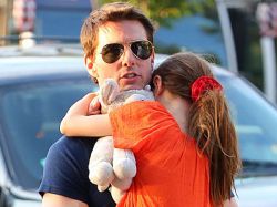 Tom Cruise desmiente que no ve a su hija desde el divorcio Tom Cruise desmiente que no ve a su hija desde el divorcio