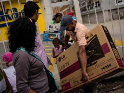 Venezuela: control de precios a todos los bienes y servicios Venezuela: control de precios a todos los bienes y servicios
