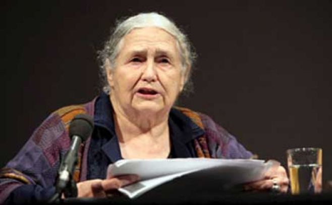 Falleció la escritora británica Doris Lessing