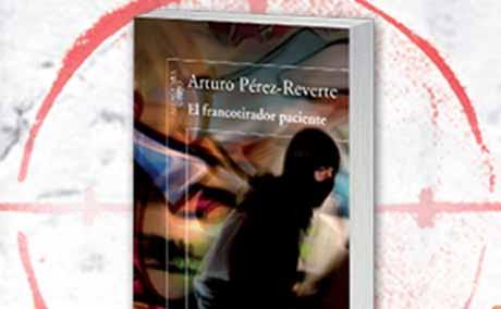 Pérez Reverte muestra primeras páginas y la nueva portada