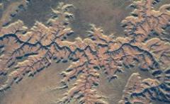 El Gran Cañón, el Vesubio y Vanuatu vistos desde el espacio