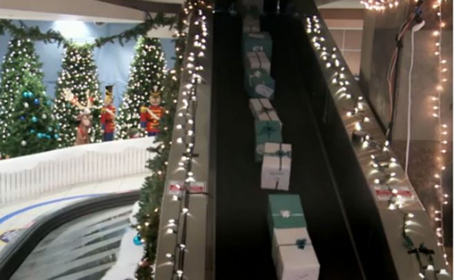 Aerolínea regaló a pasajeros lo que pidieron a Papá Noel