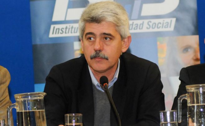 Ministro Eduardo Brenta. 