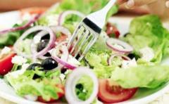 Dieta mediterránea puede prevenir úlceras estomacales