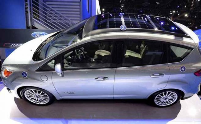 Ford: pedir pizzas y controlar sistemas de seguridad