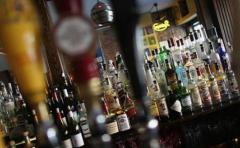 Dos tragos y medio por día aceleran pérdida de memoria