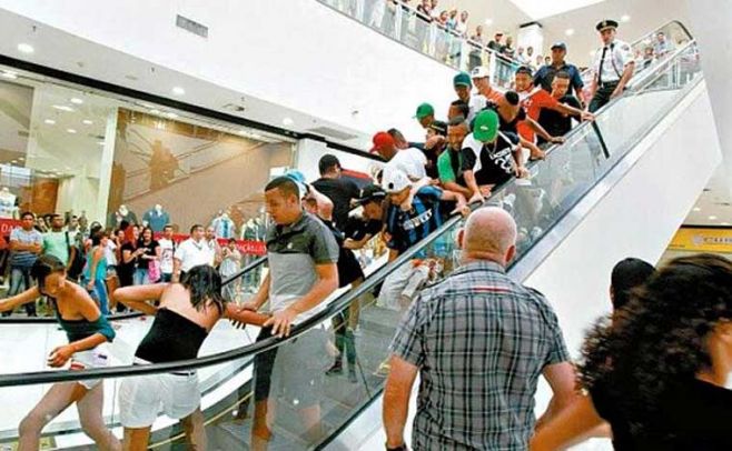 "Rolezinhos" se han multiplicado e inquietan a los políticos "Rolezinhos" se han multiplicado e inquietan a los políticos