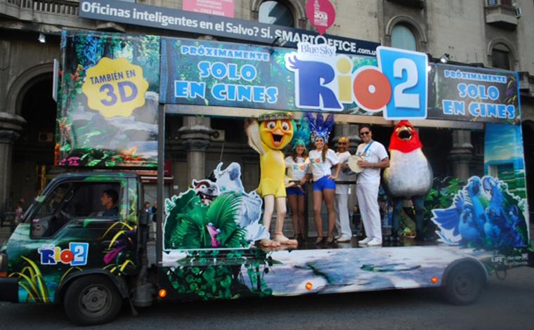 "Rio 2" participó del Desfile Inaugural del Carnaval