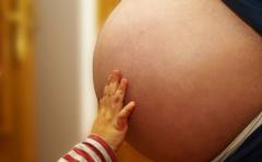 Estudio: mujeres desconocen datos básicos sobre embarazo