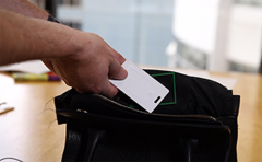 iBag: la cartera que detecta si estás gastando de más