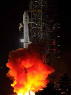 Robot explorador lunar "Yutu" "se despierta" pese a avería