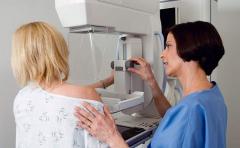 Polémica por estudio que cuestiona eficacia de mamografía