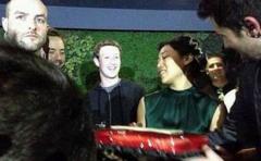 Fundadores de Facebook y WhatsApp de fiesta