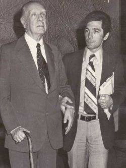 Ruben Loza Aguerrebere con Jorge Luis Borges. Gentileza de Ruben Loza Aguerrebere 